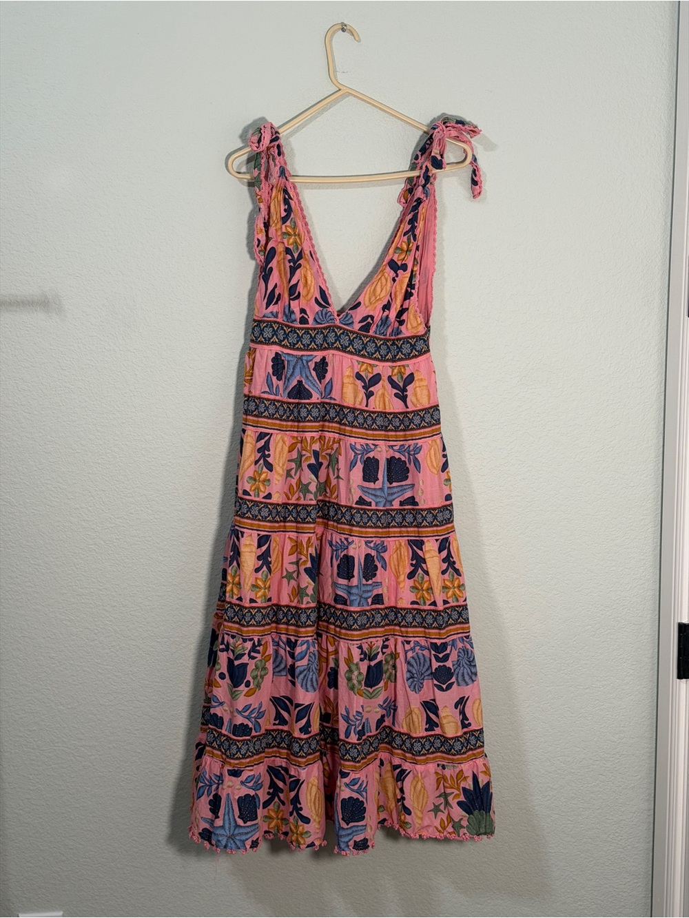Farm Rio Seashell Tapestry Sleeveless Midi Dress size Medium - Picture 3 of 7